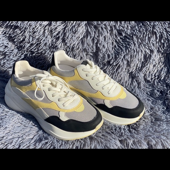 Aldo Women’s Merurka-68 Sneakers- New in Box!! - Picture 12 of 13